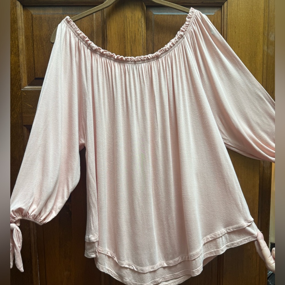 Women's Peek-a-boo Sleeve Pink Top